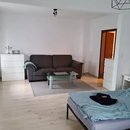 Grosszuegige Ferien Monteurwohnung In Perfekter Lage Apartmán *