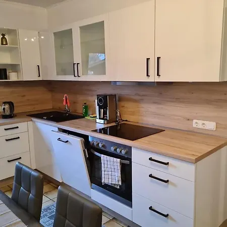 Grosszuegige Ferien Monteurwohnung In Perfekter Lage * Achim